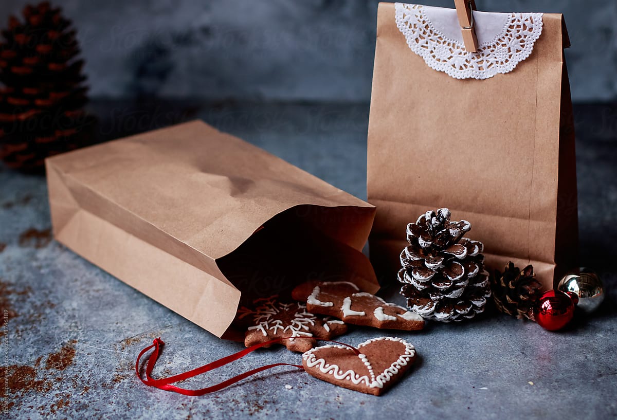Brown paper bag with a christmas cookie
