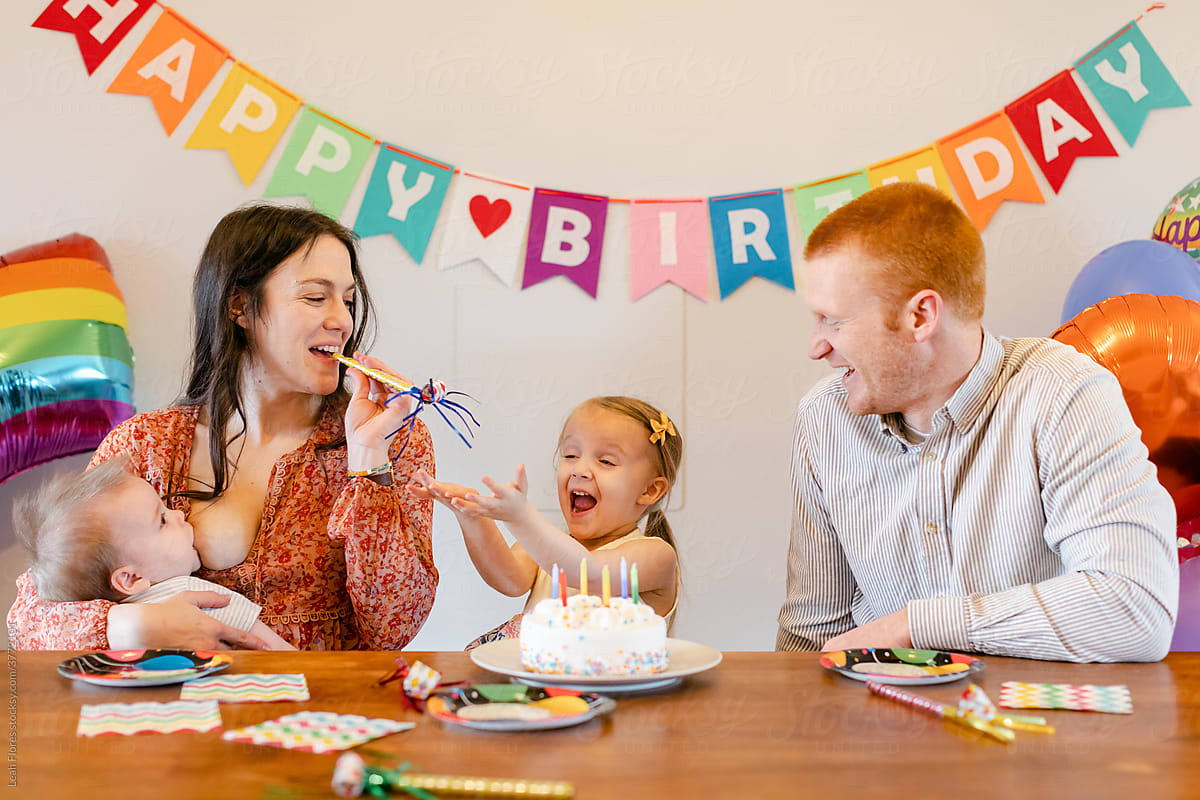 Celebrating a Young Child\'s Birthday Party
