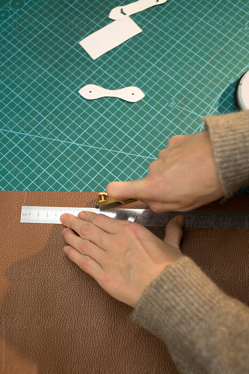 Cutting-out the leather