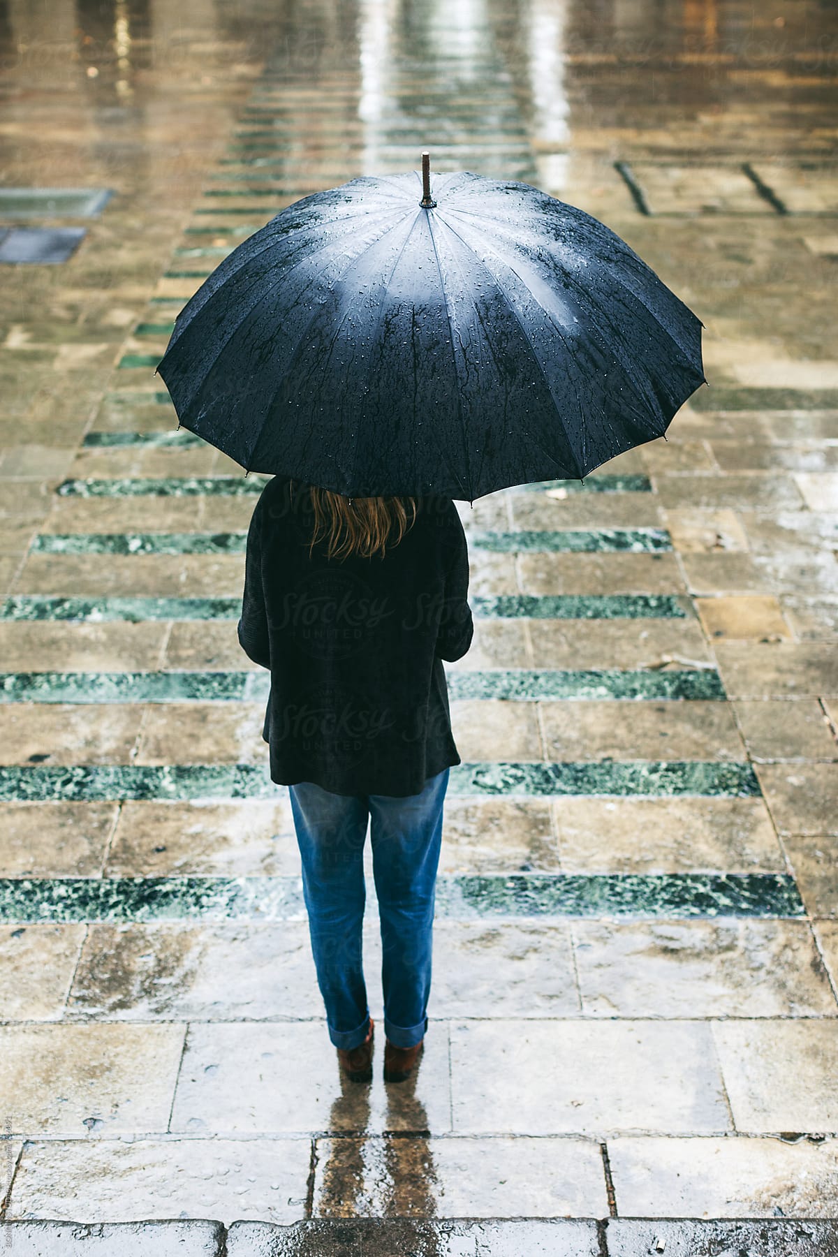 umbrella rain girl