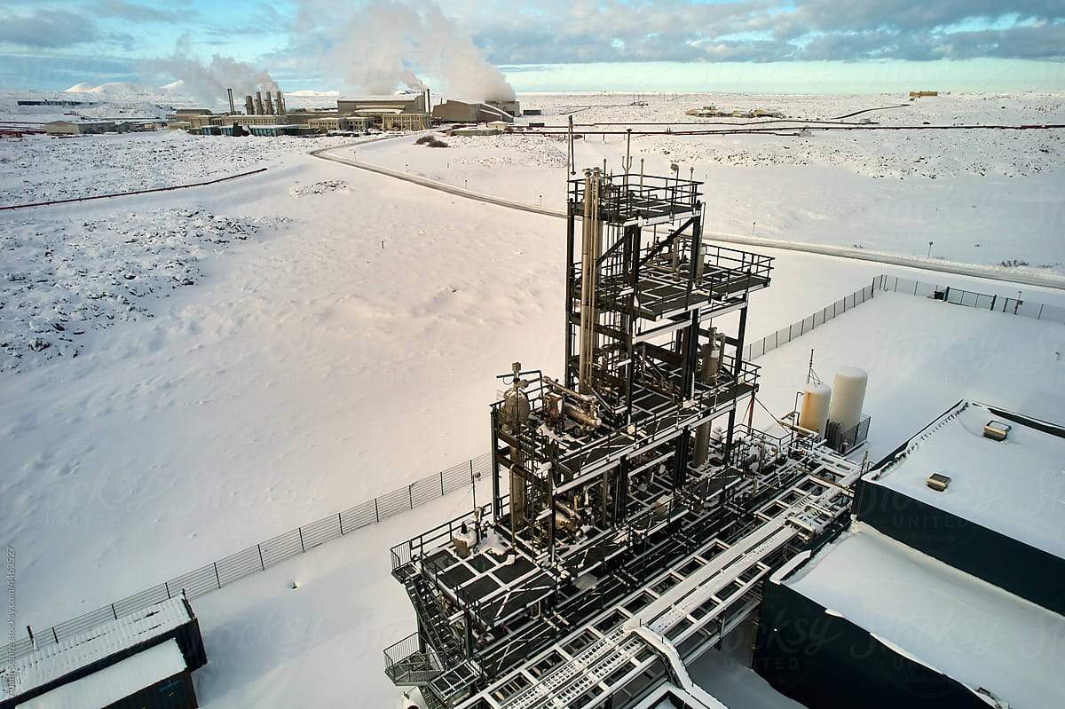 CO2 waste to Methanol fuel plant - carbon recycling technology Iceland