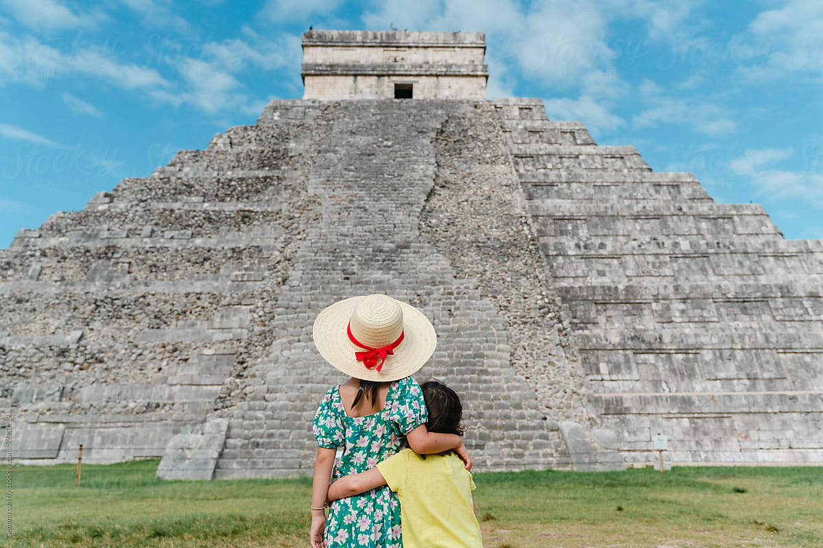 Travel with kids in Chichen Itzá, Mexico