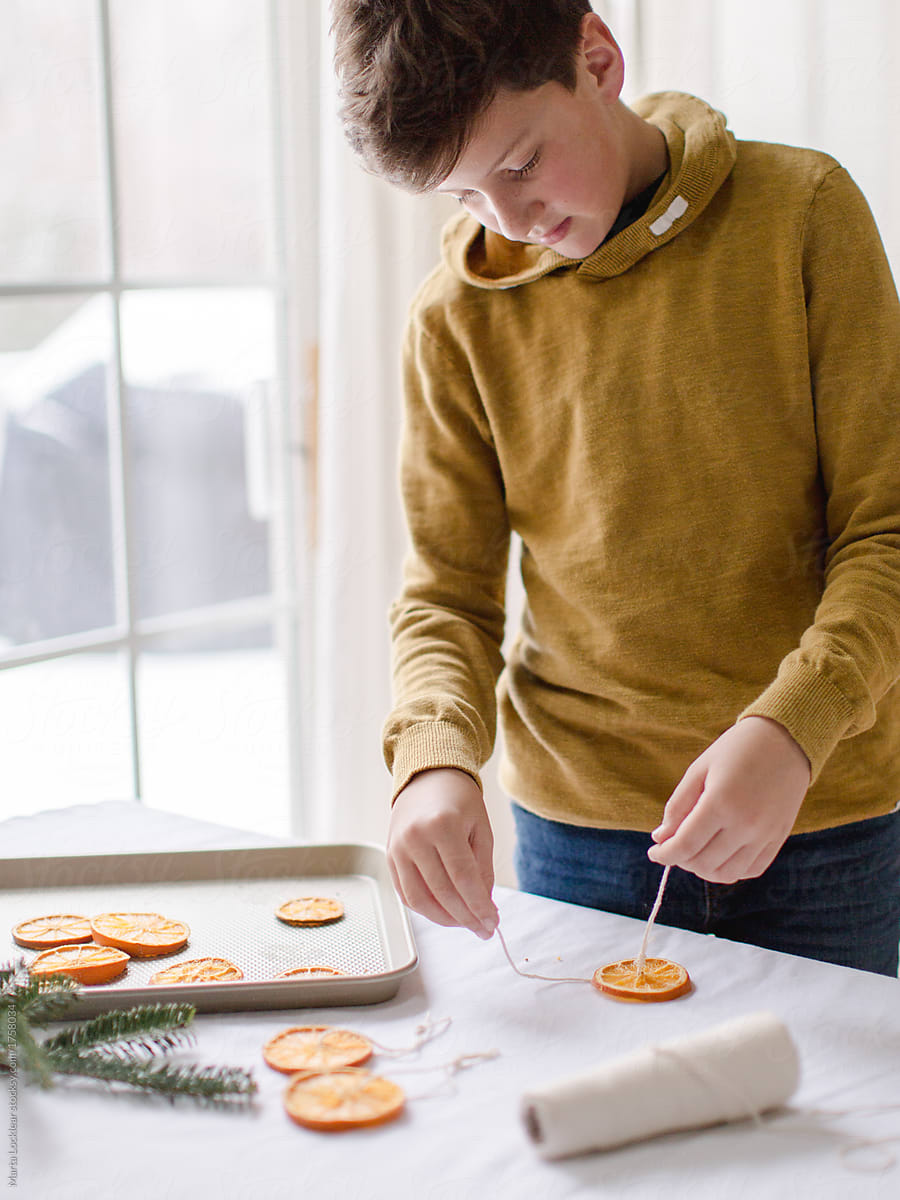 Making Dried Orange Slices for the Holidays