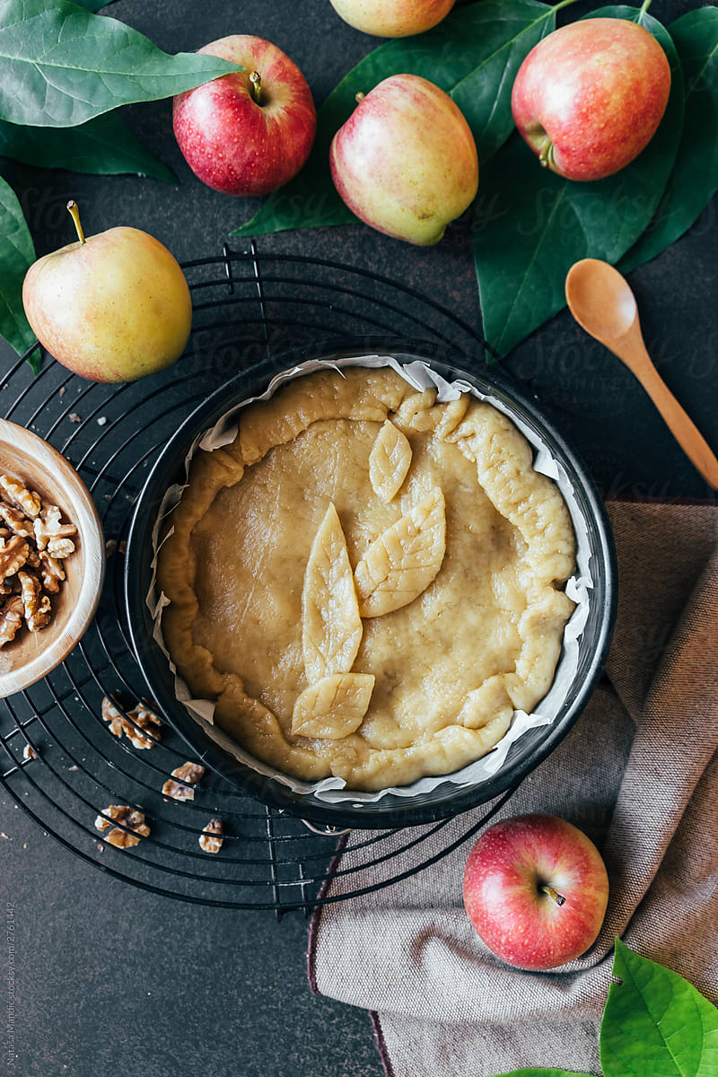 Making an apple pie