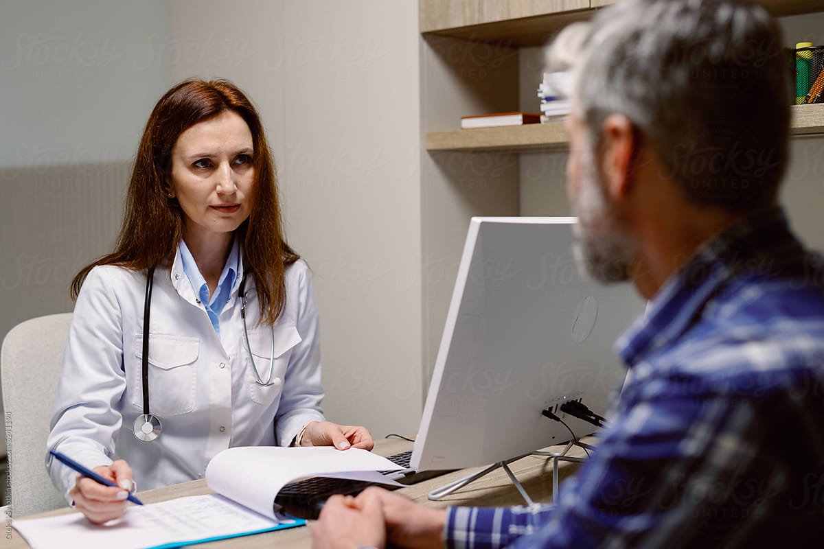 Clinician patient diagnostic health problem observation attention