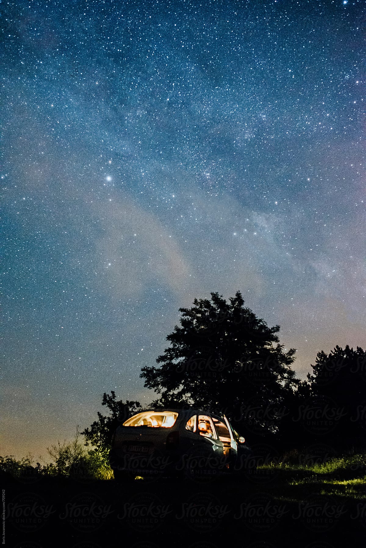 Stargazing, car and stars