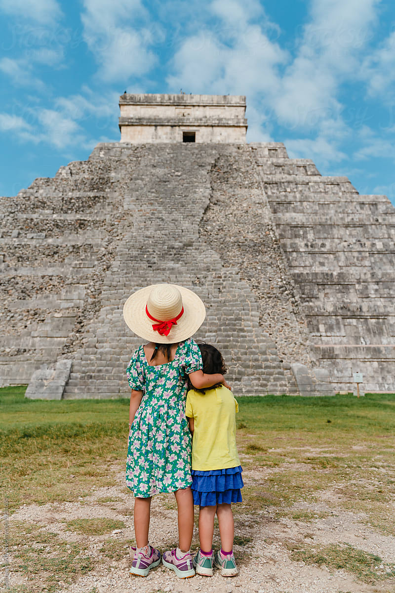 Travel with kids in Chichen Itzá, Mexico