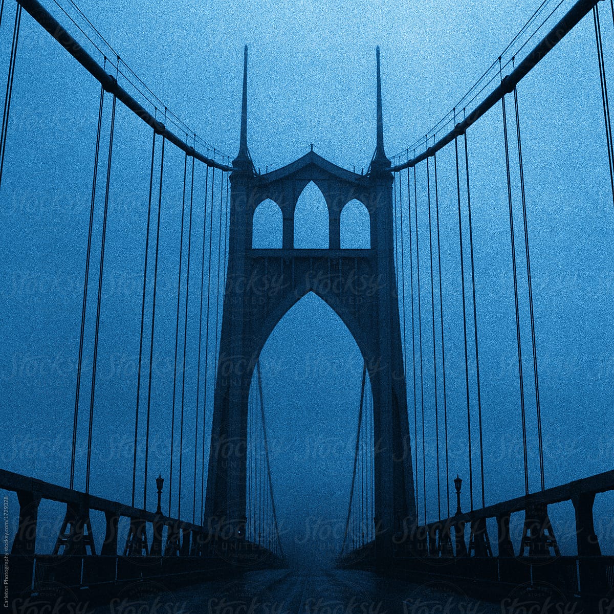St Johns Bridge on a foggy morning