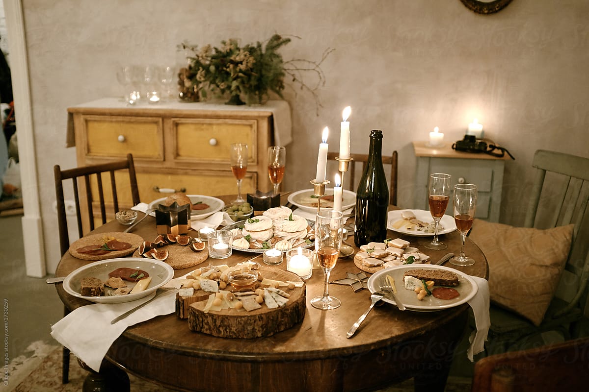 Charming Christmas table setting