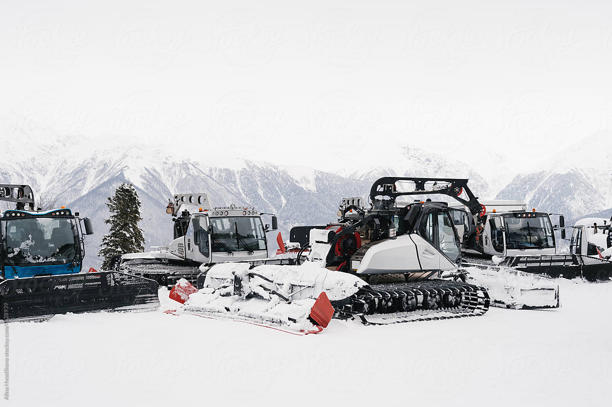 Snow removal vehicles in mountains