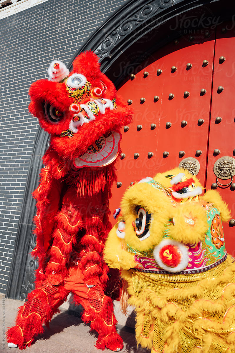 Chinese traditional performance lion dance