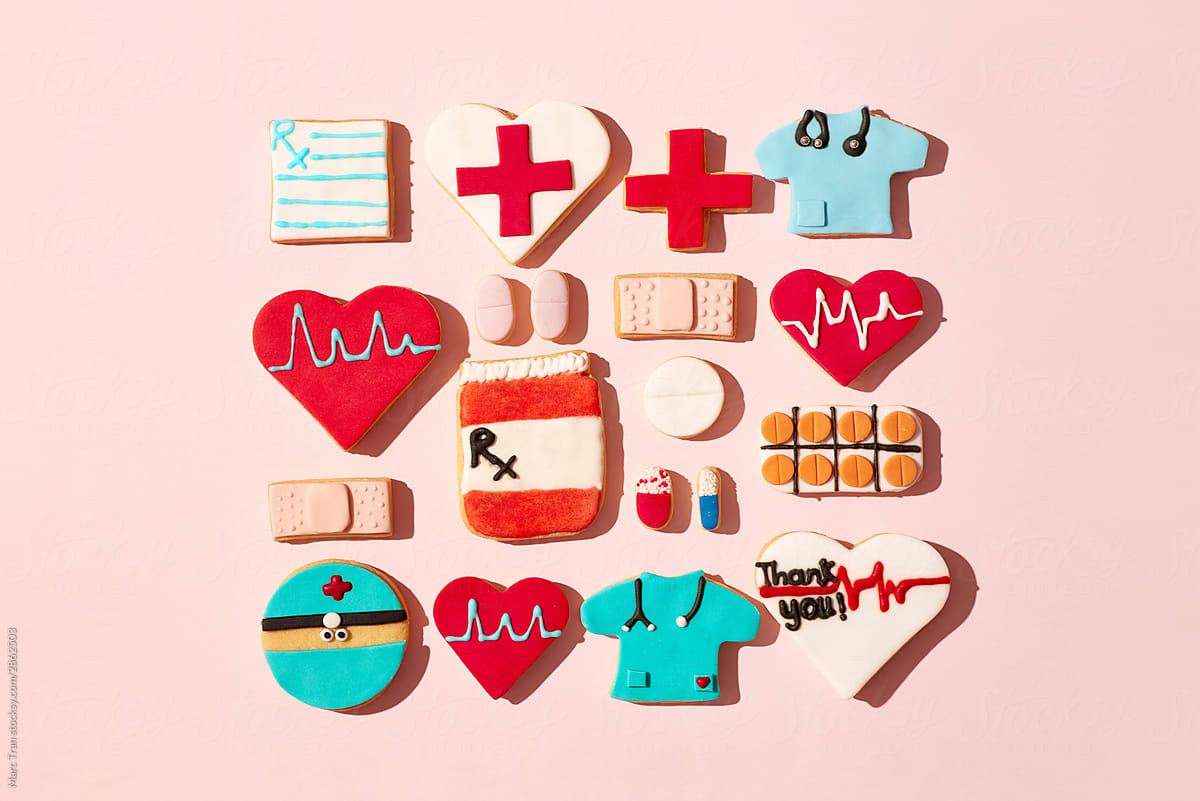icing sugar cookies decorated in doctor theme arranged
