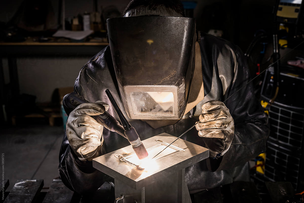 A welder that welds aluminum