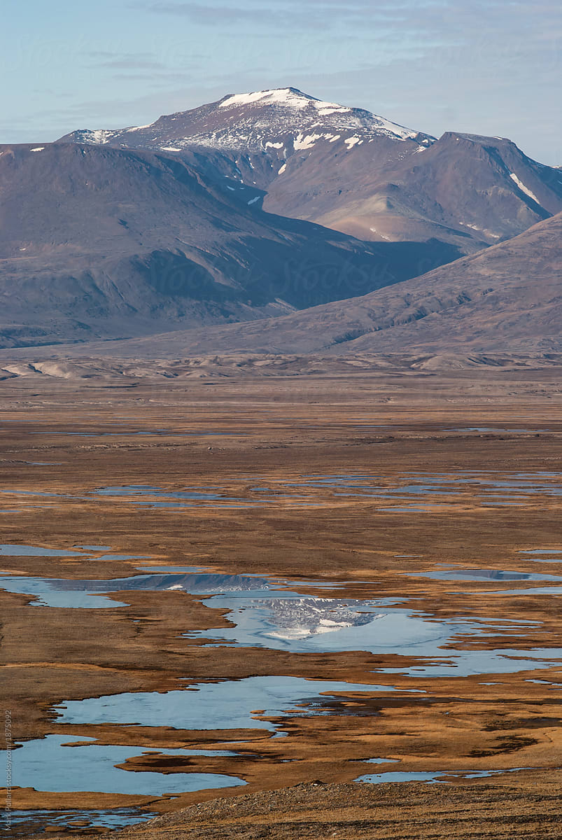 Frigid, Isolated Arctic Plains