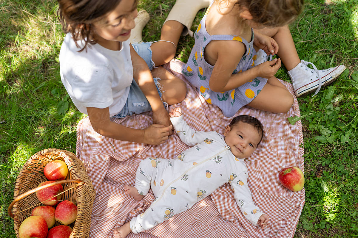 Family picnic with newborn