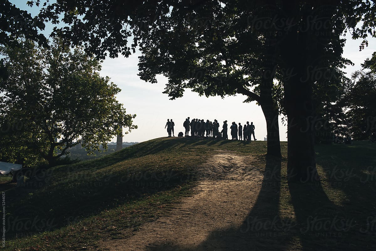 Group of tourists admiring the landscape from Belgrade Fortress