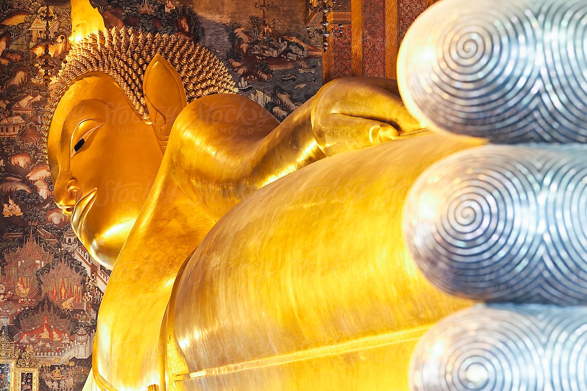Reclining Golden Buddha in Wat Pho temple (Wat Phra Chetuphon), Bangkok, Thailand, Southeast Asia, Asia