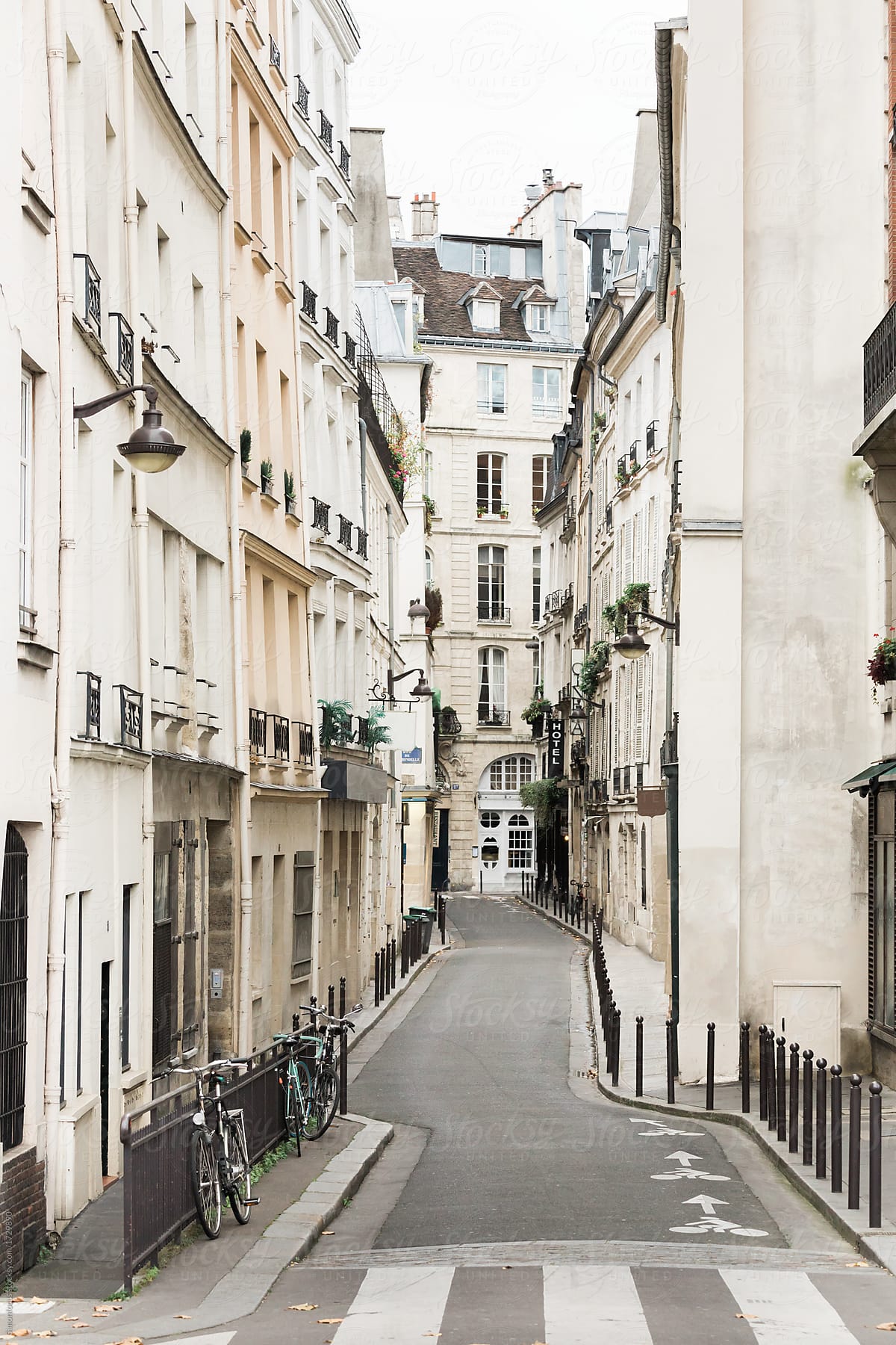 Empty street in the heart of Paris