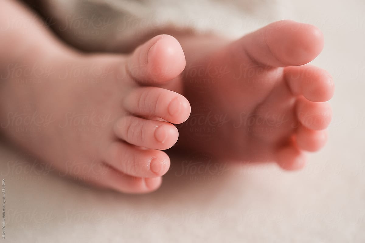 Up Close Of A Baby\'s Toes