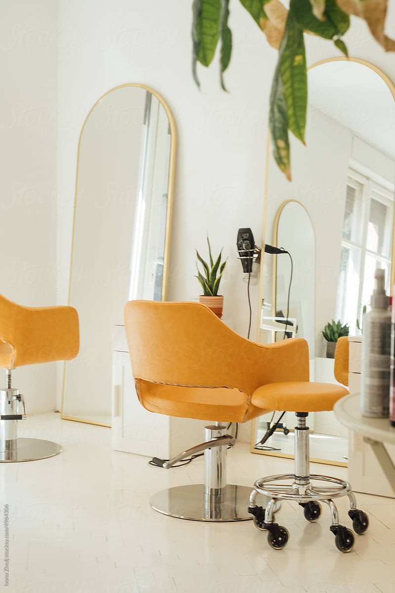 Beautifully Designed Hairdressing Salon
