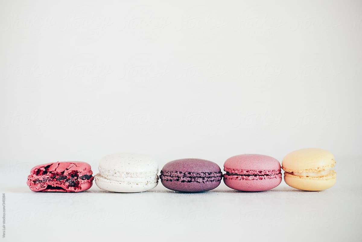 Line of French macaron