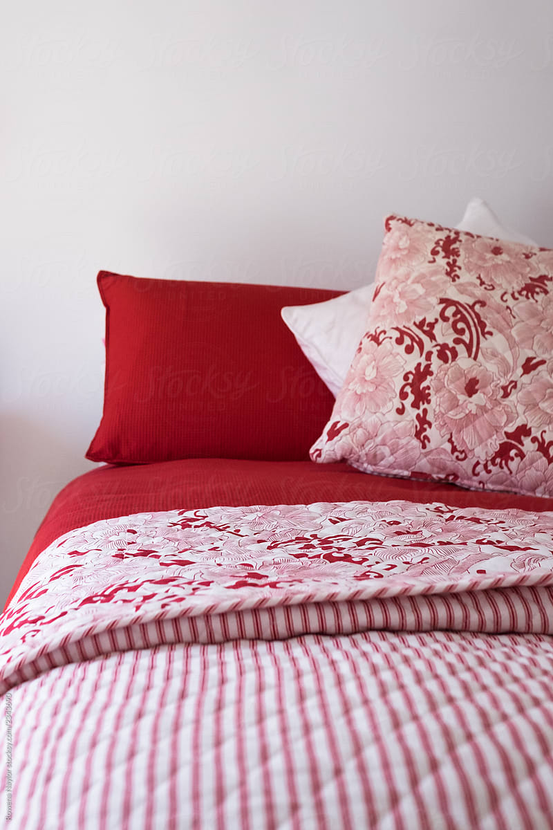 Red & White Bed linen and comforter