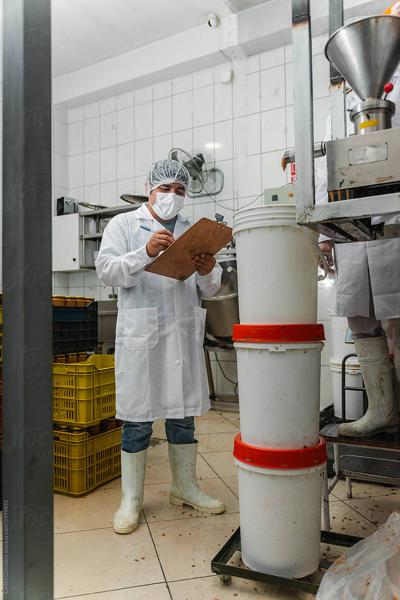 Food Industry Worker Supervising Process