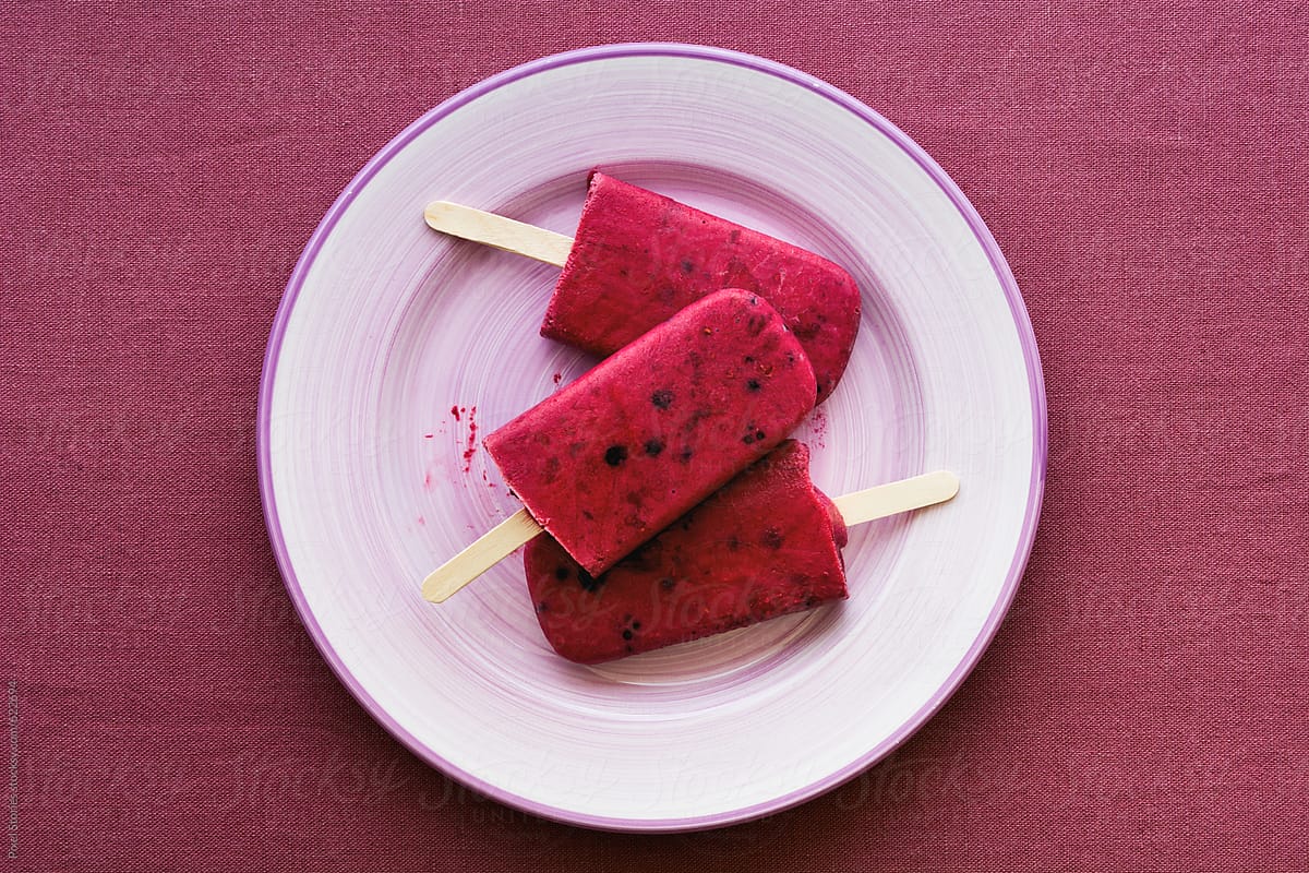 Homemade forest fruits ice pops