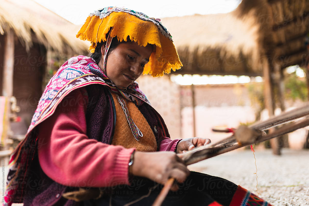 Peruvian weavers in Chincheros Peru