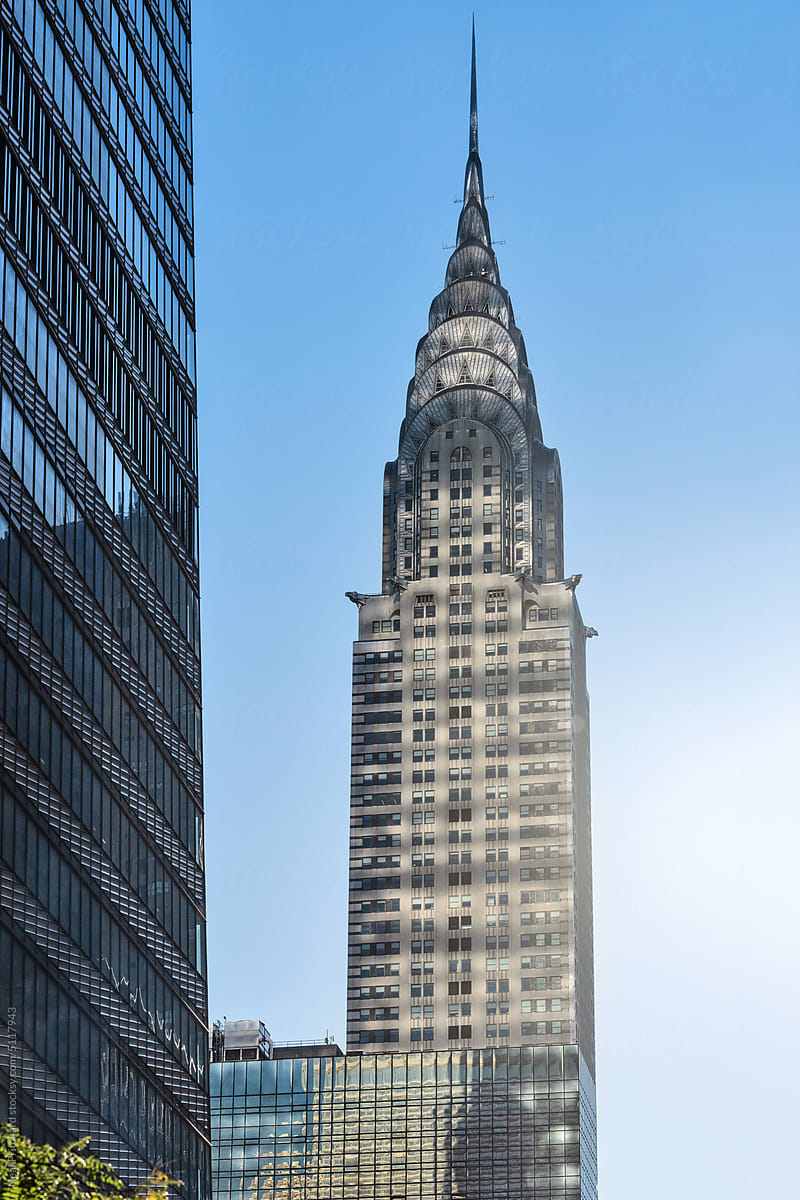 The Chrysler Building rising up to the heavens