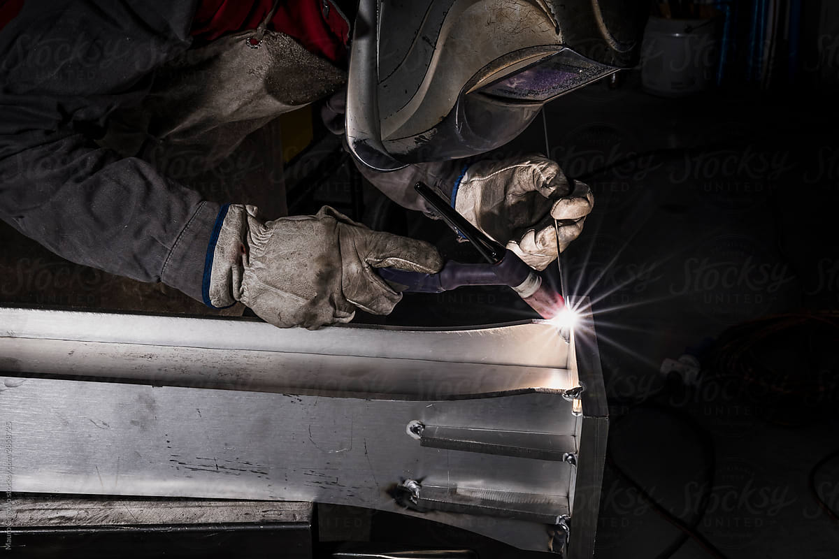 A welder that welds aluminum