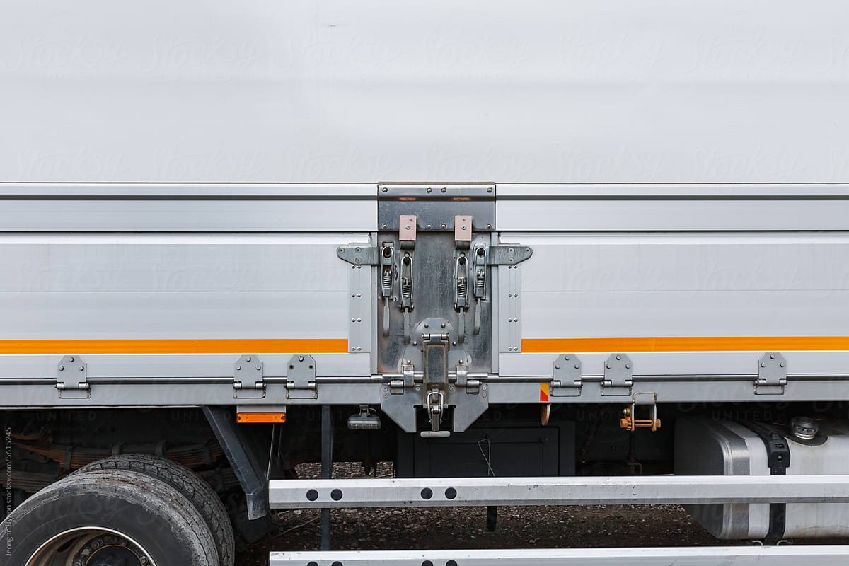 Close-up of the lock on the trailer truck.