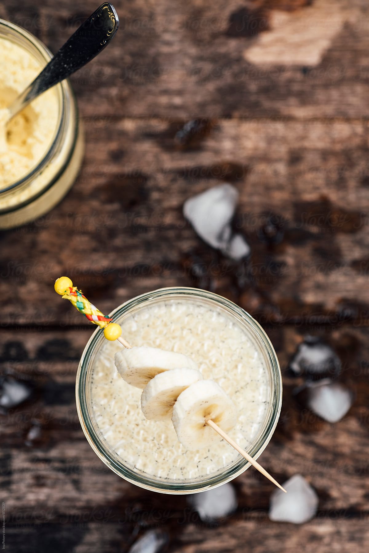 Food: Vegan Protein Drink with Soy milk, lupins flour, banana, vanilla and ice cubes