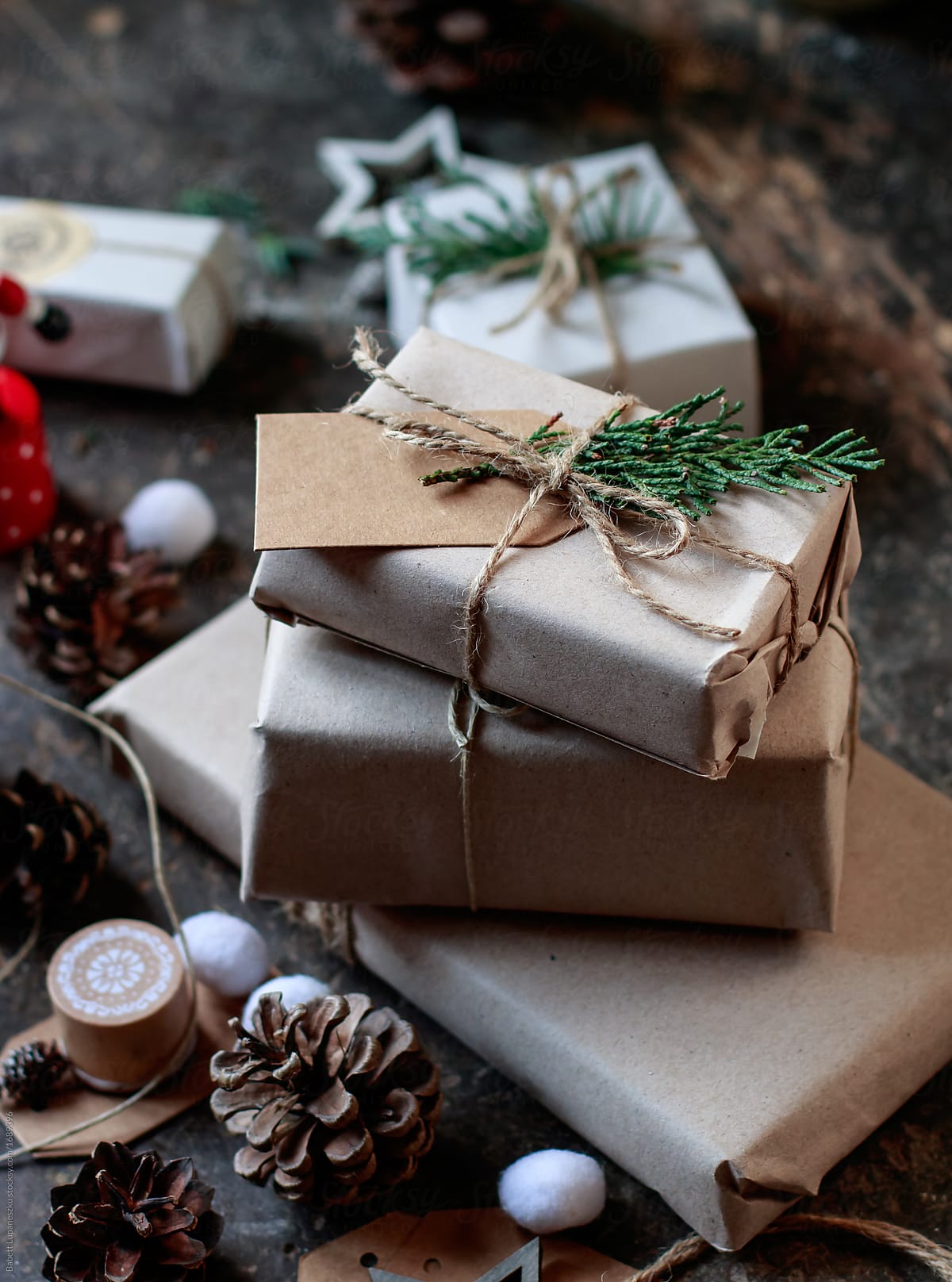 Wrapping christmas gift