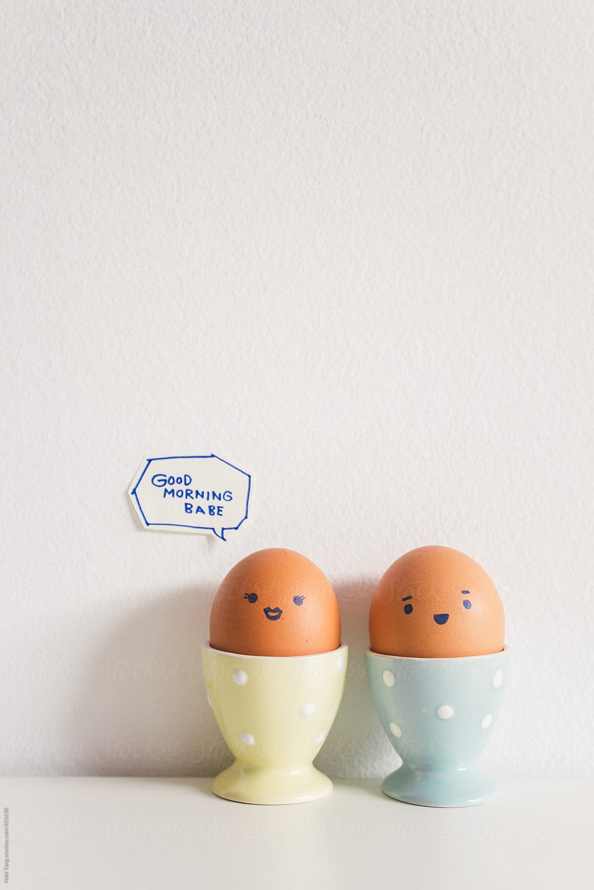 Eggs couple saying \