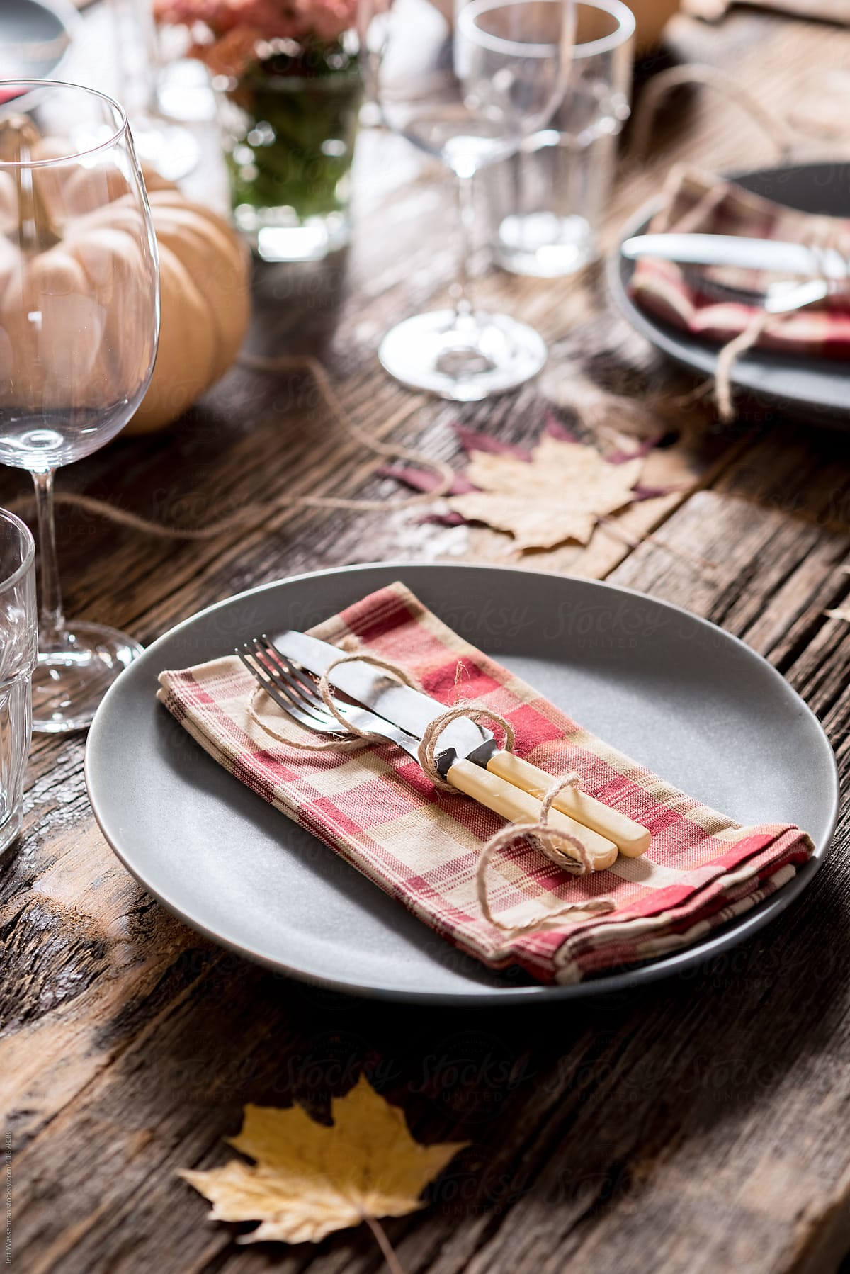 Table Settign for Rustic Thanksgiving Dinner