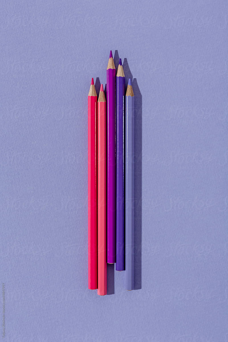 Violet gradient crayons