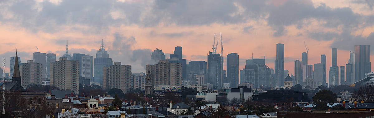 Panoramic view of Melbourne city at sunrise during WInter