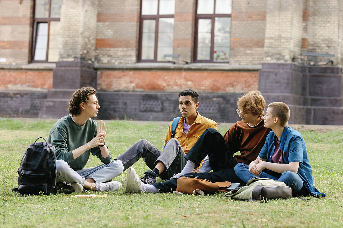 Classmate mentor academic year undergraduate hang out help engagement