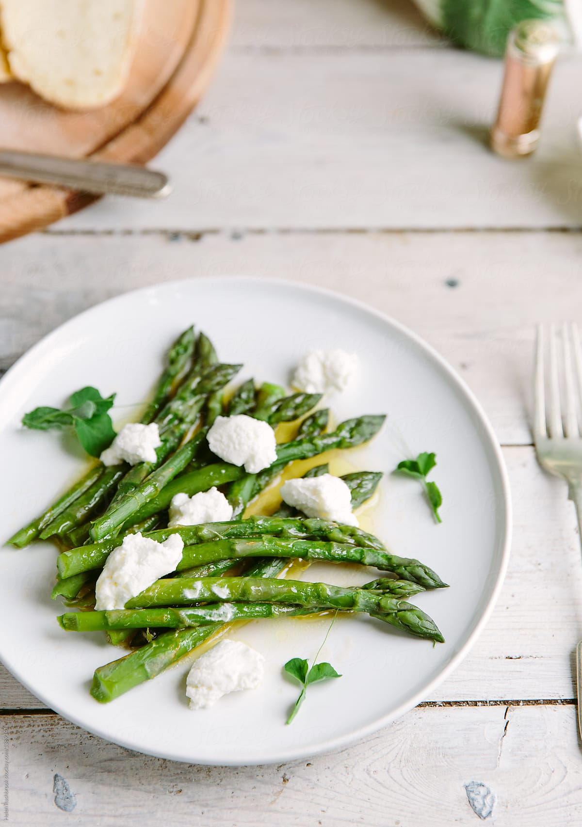 Food photography of Asparagus and goat cheese