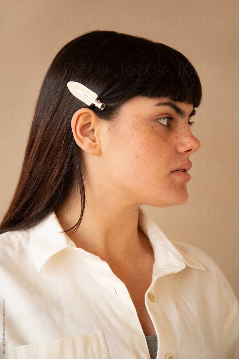 Woman using a hair clip