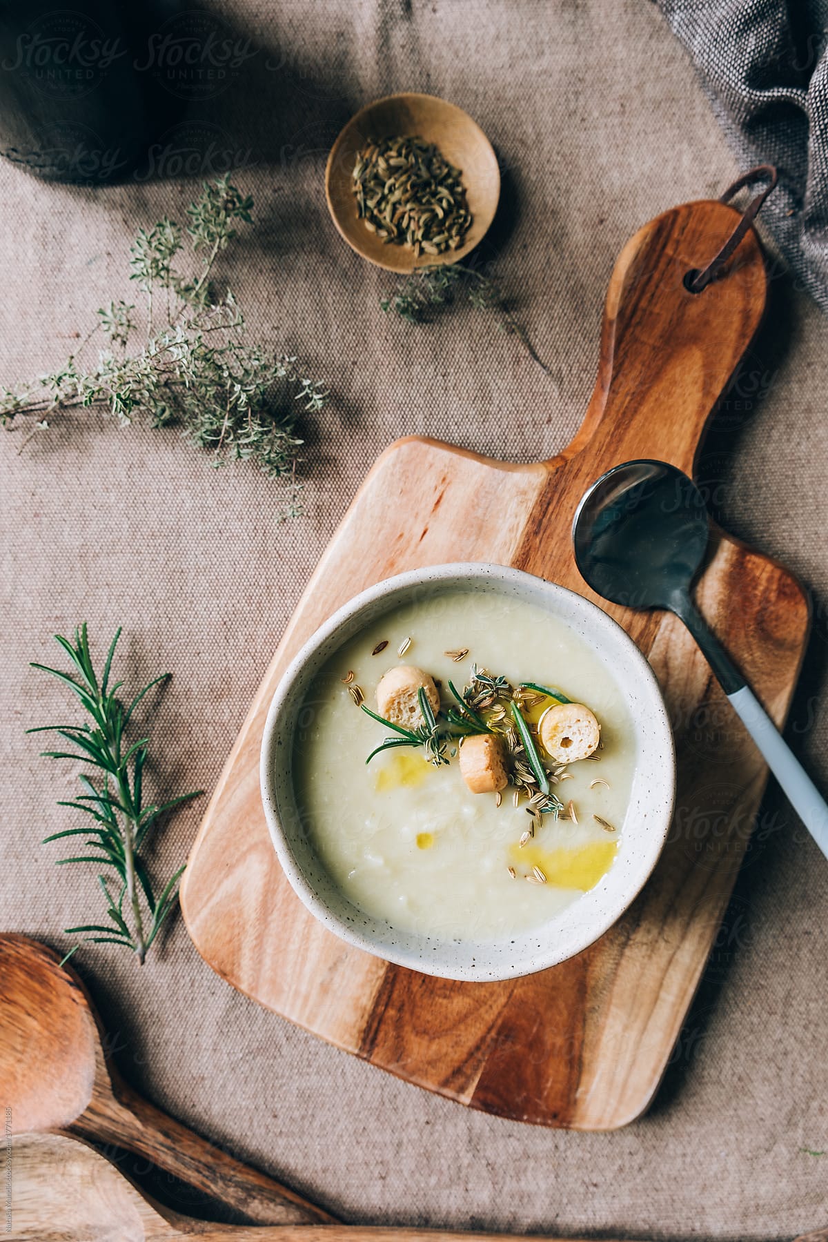 Creamy white beans and fennel soup