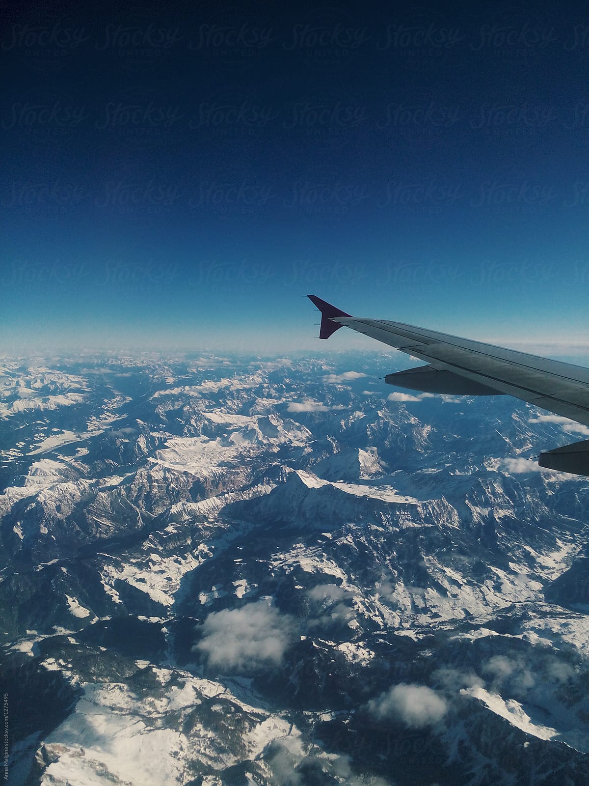 A plane to the Alpes