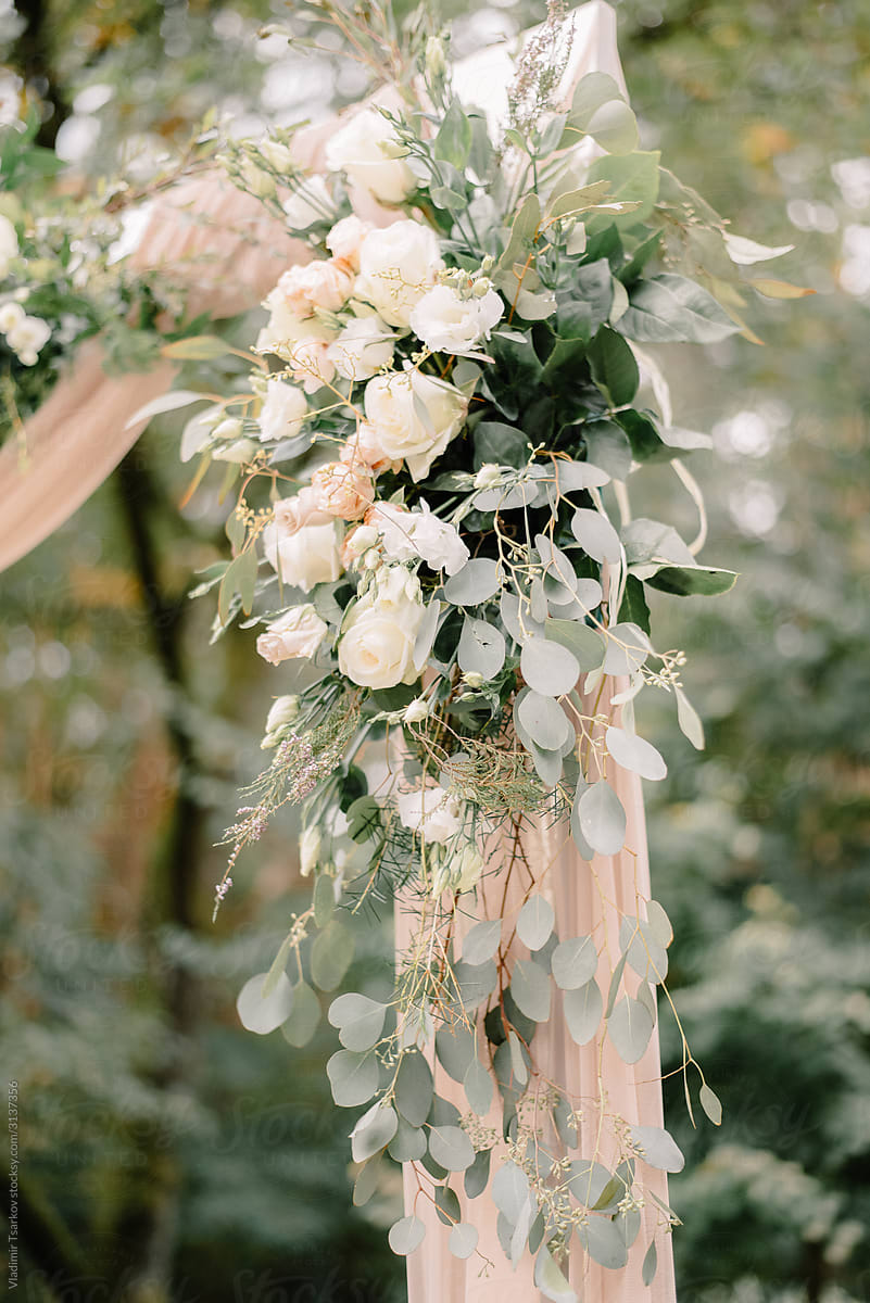 Wedding arch flower decor