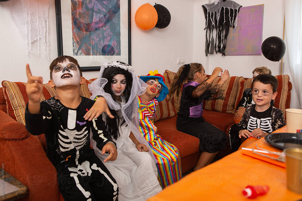 Halloween party kids