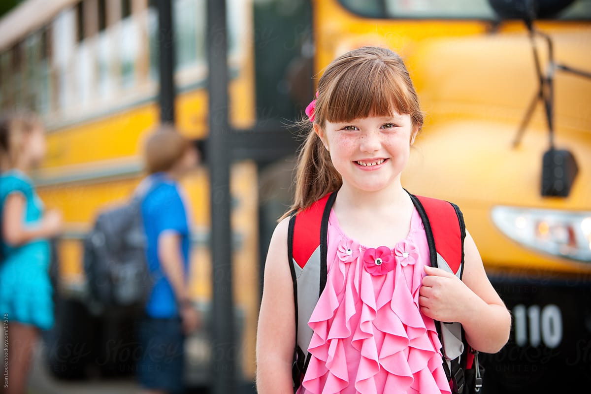 School Bus: Smart Girl Ready for School