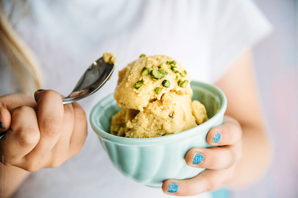 Food: Homemade saffron ice cream with pistachio nuts