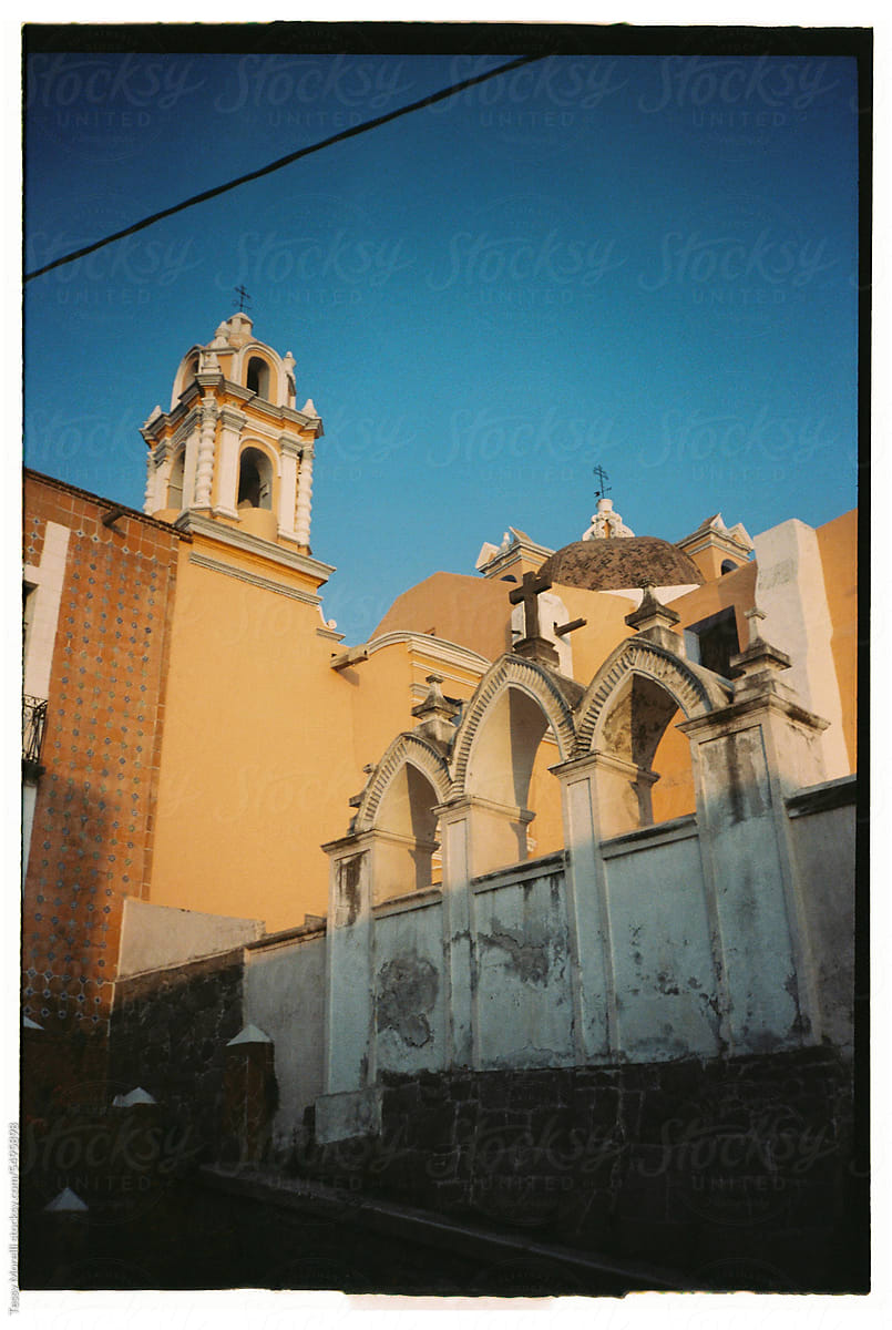 Film snaps of Mexican religious architecture
