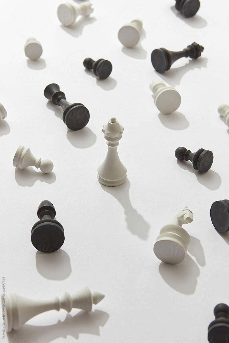 White piece Queen and defeated other chess figures.