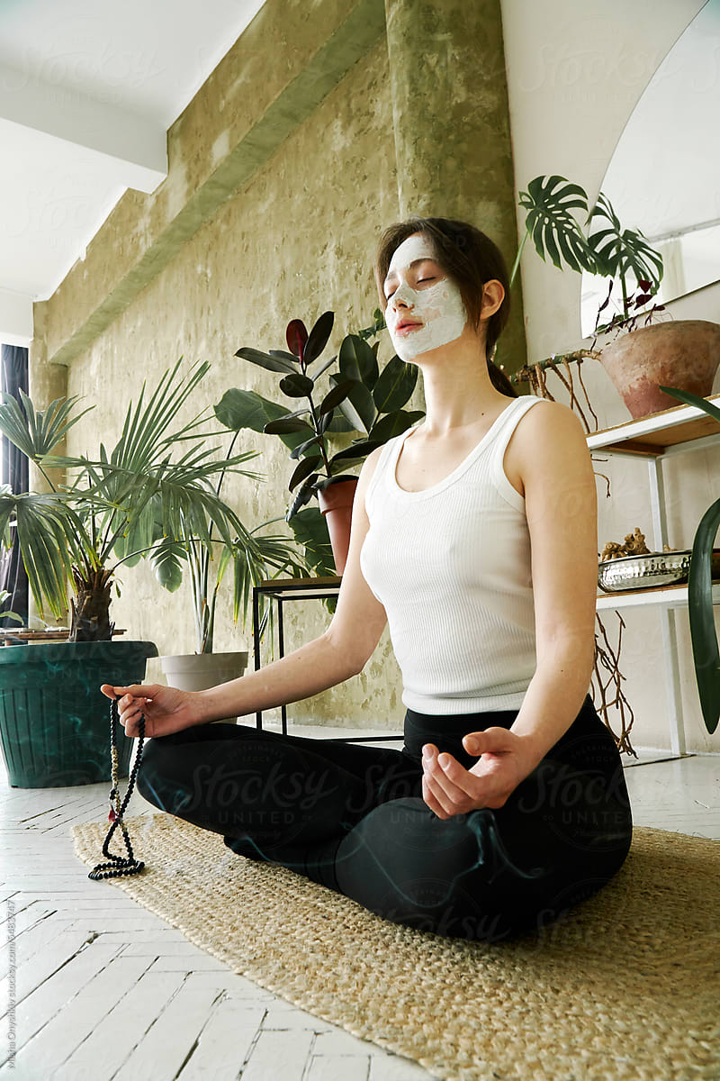 Beauty routine and meditation